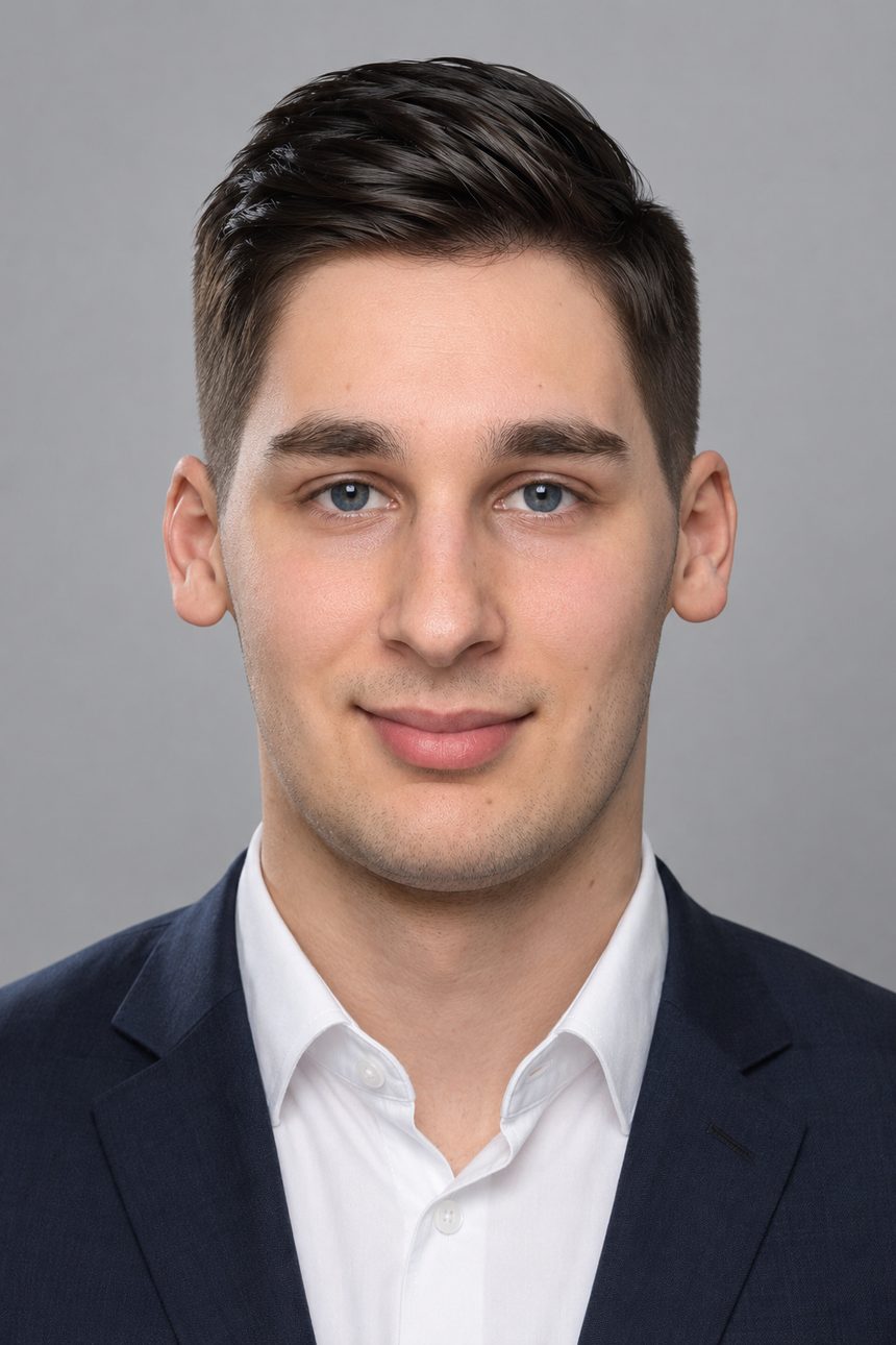 Porträt von Jannik Grätke, Spezialist für Strangsanierung